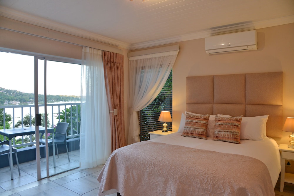 Luxury Room (Downstairs) - Photo 1