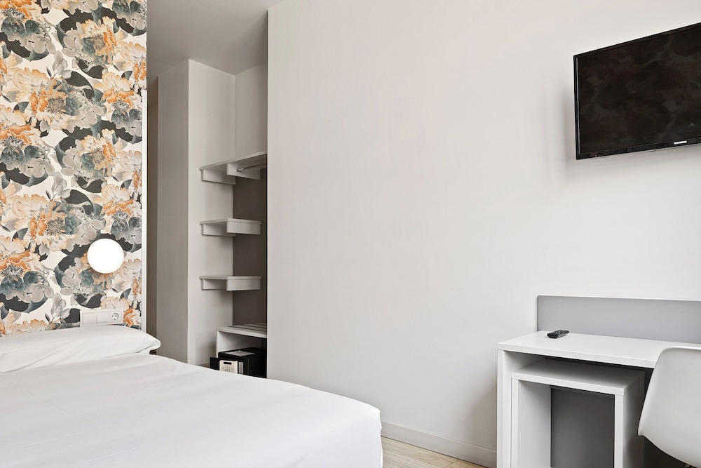 Basic Room photo 2