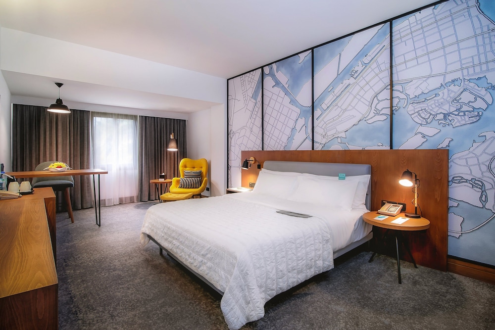 Junior Suite, 1 King Bed, Resort View photo 2