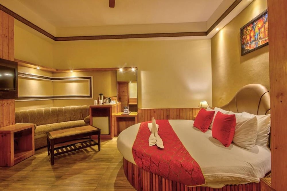 Honeymoon Studio Suite