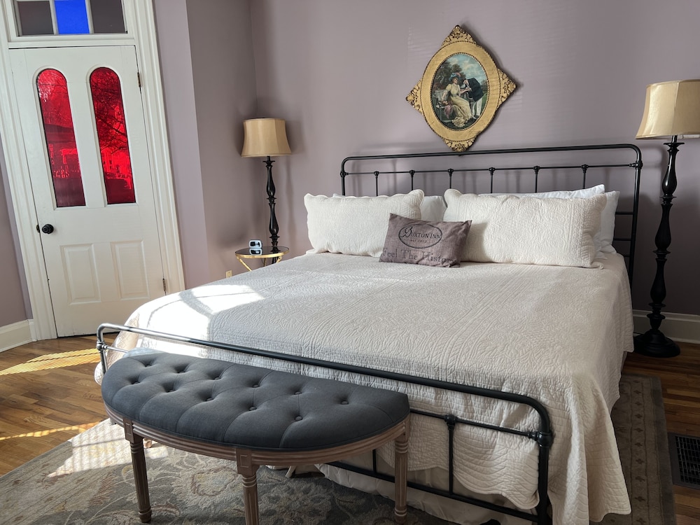 Standard Room, 1 King Bed, Garden View (Pearl House 2) photo 1
