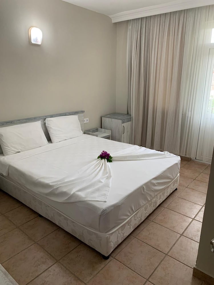 Classic Double Room - Photo 5