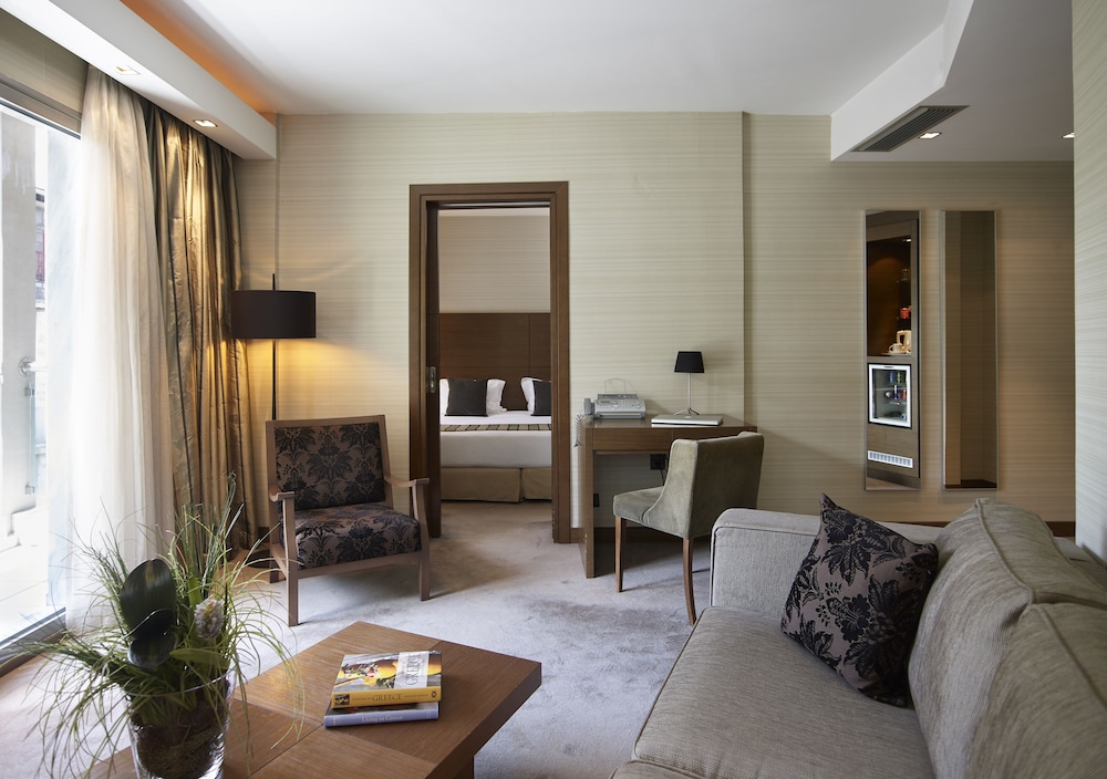 Family Suite - Photo 3