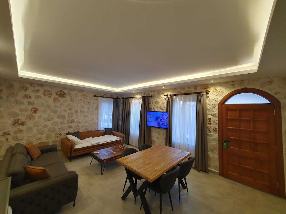 Tas Ev ( Stone House ) photo 3