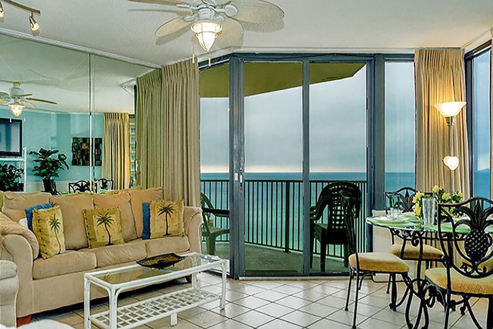 Studio (1 Bedroom)