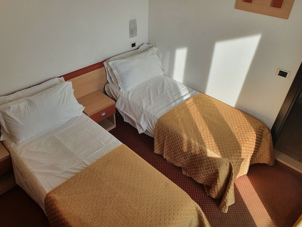 Economy Double or Twin Room