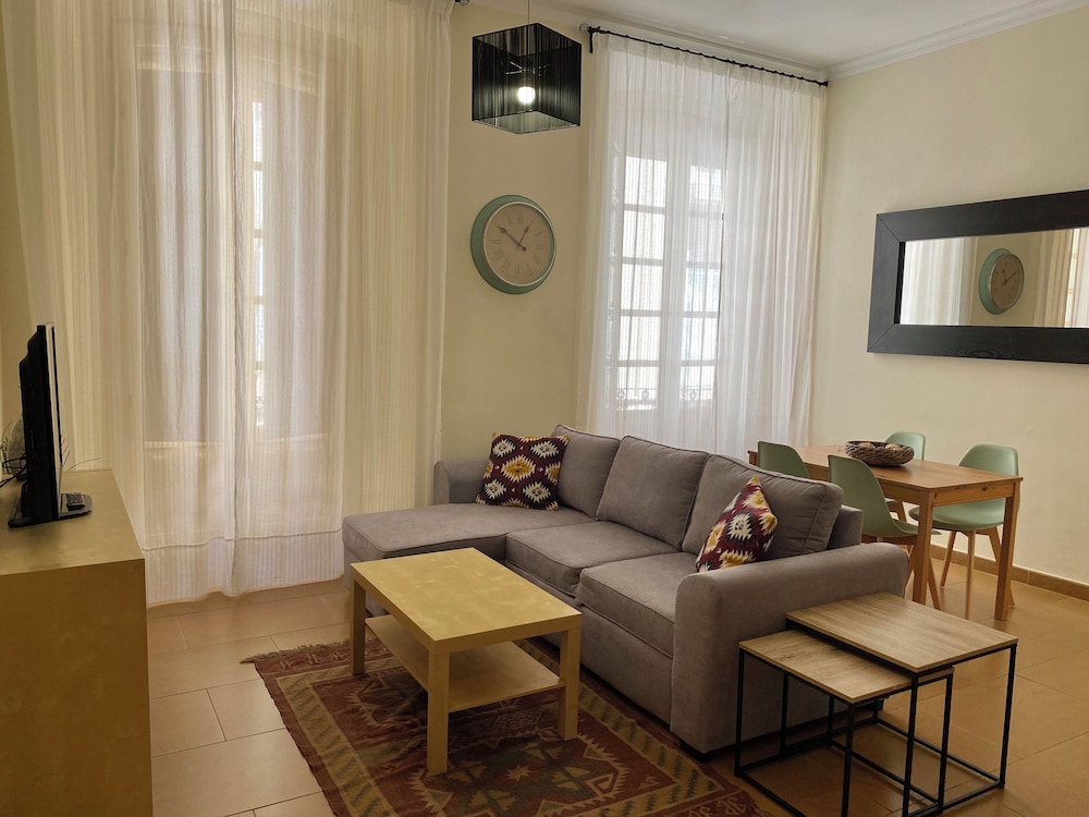 Standard Apartment, 1 Double Bed with Sofa bed, Kitchen, City View