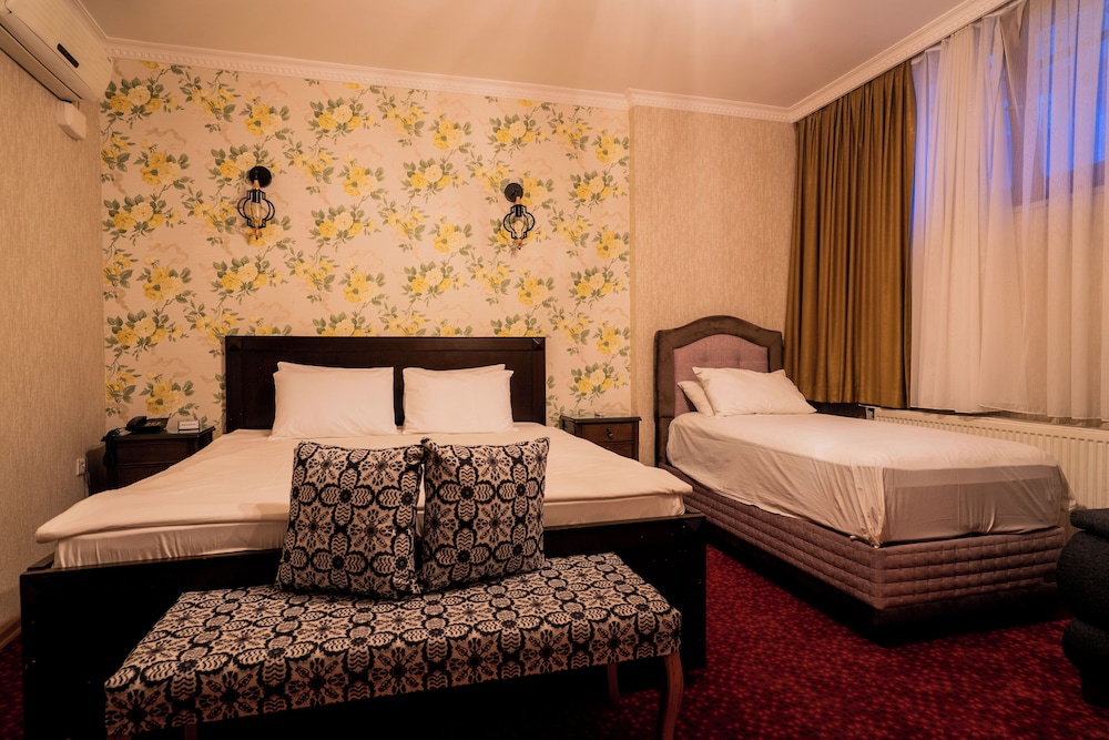 Economy Quadruple Room photo 1