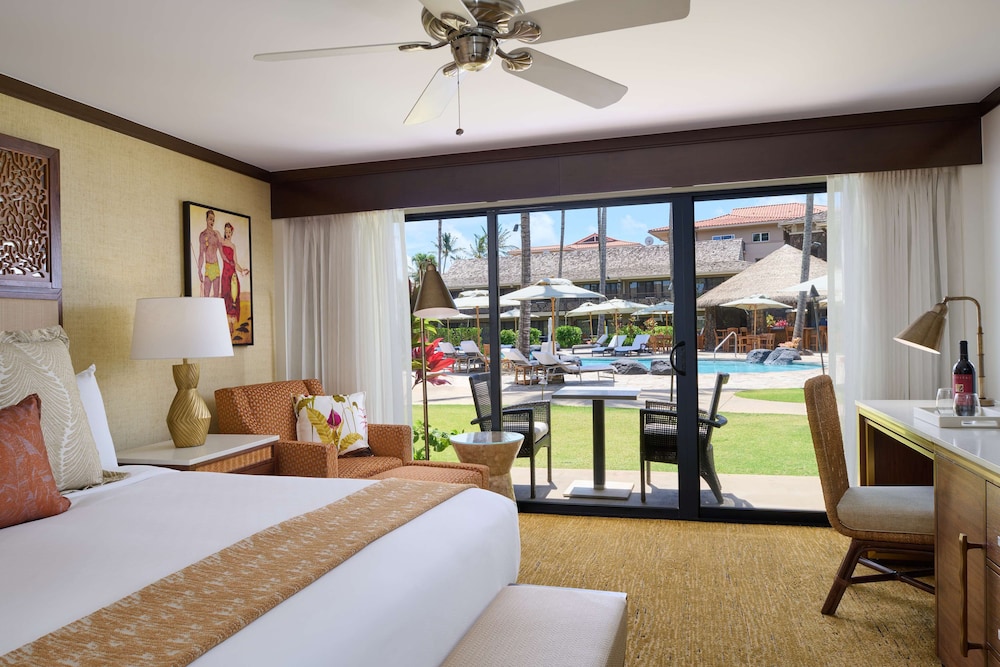 Room, 1 King Bed, Partial Ocean View