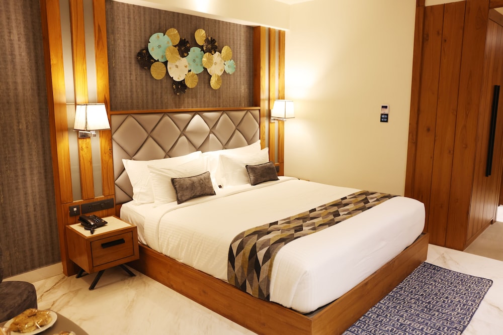 Deluxe Room - Photo 1