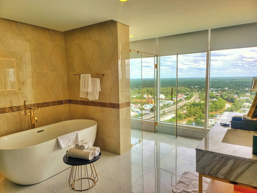 Elite Suite Room - Photo 2