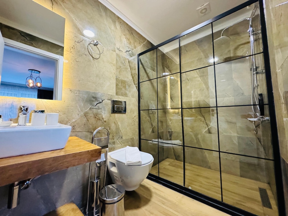 Superior Room, Sea View - Photo 26