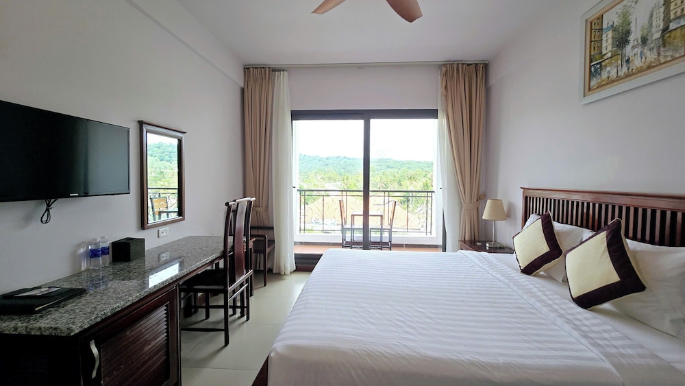 Premium Double or Twin Room photo 3