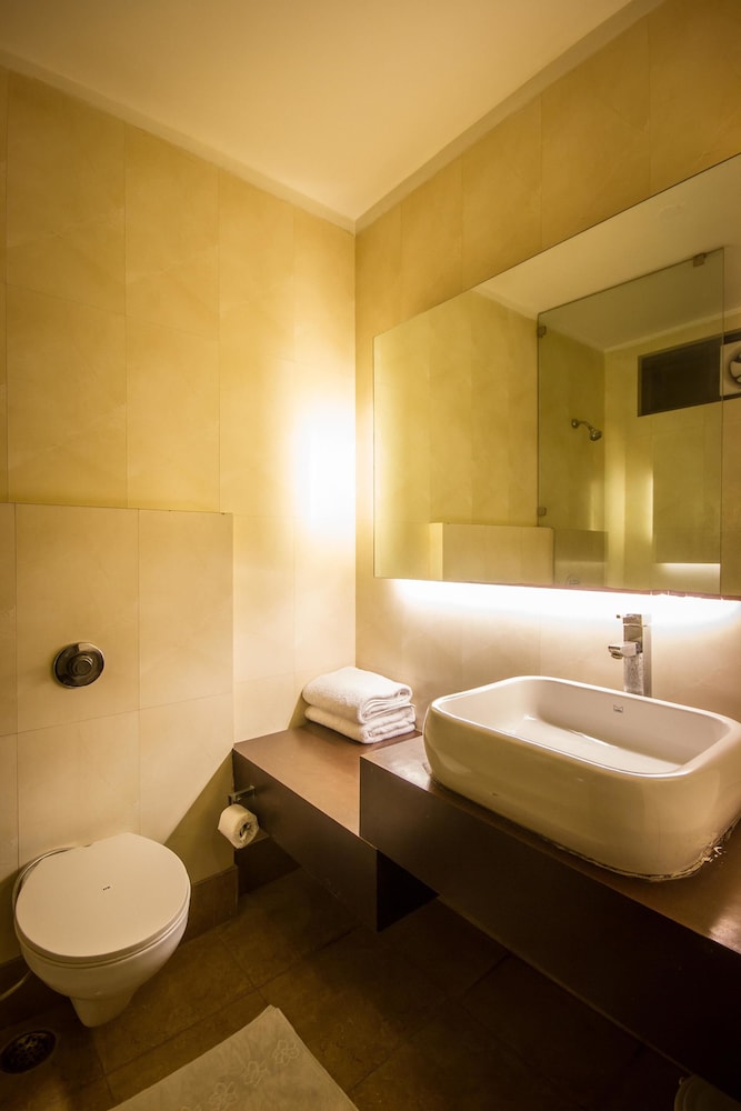 Premium Room - Photo 10