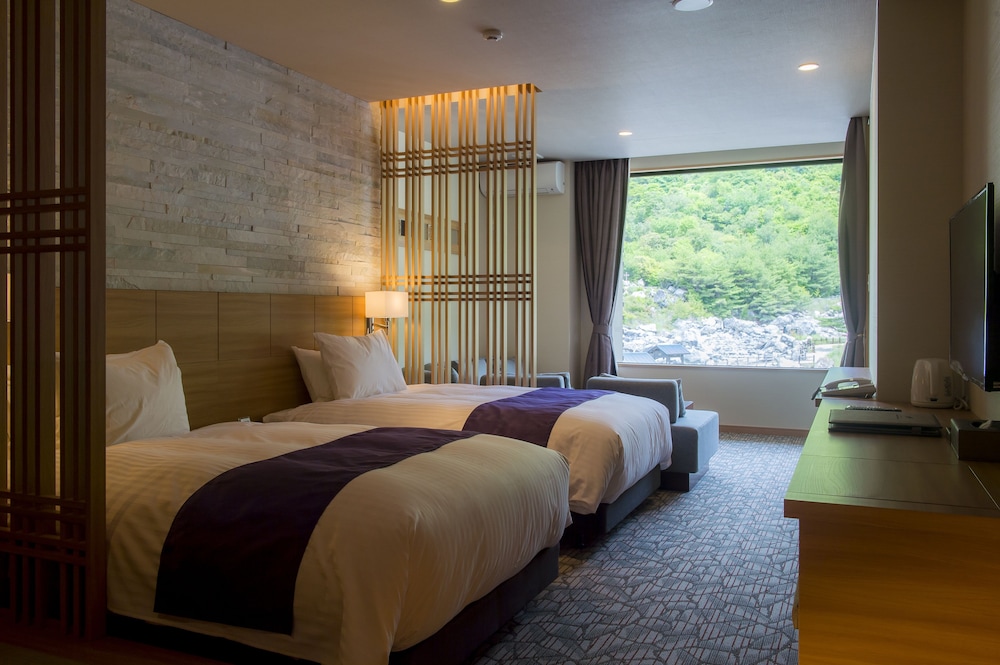 Terrace Premier Twin JP-Western Room, Main Bldg. (5F Top Floor, Half Open Air Bath, Terrace)