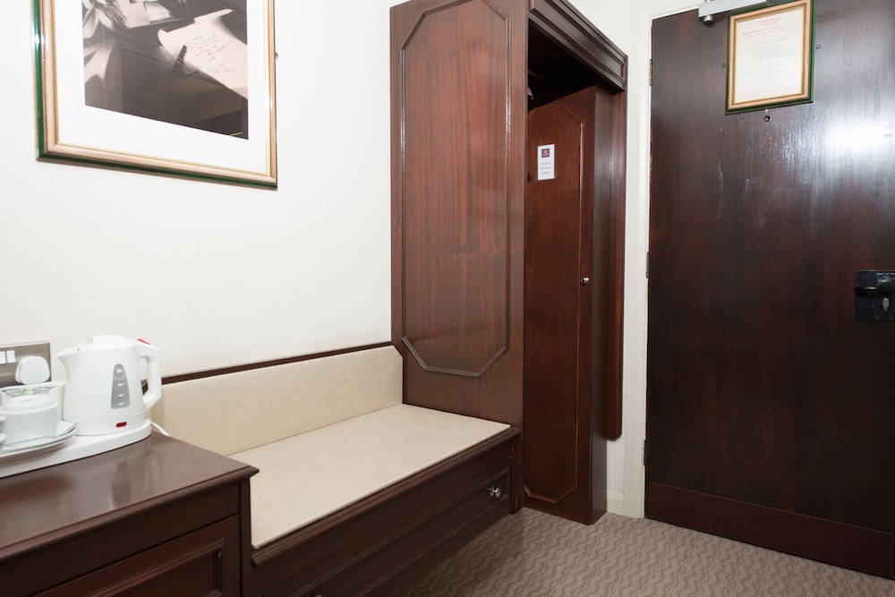 Standard Twin Room photo 3