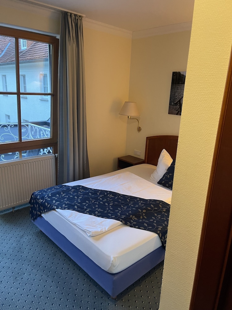 Basic Room photo 2