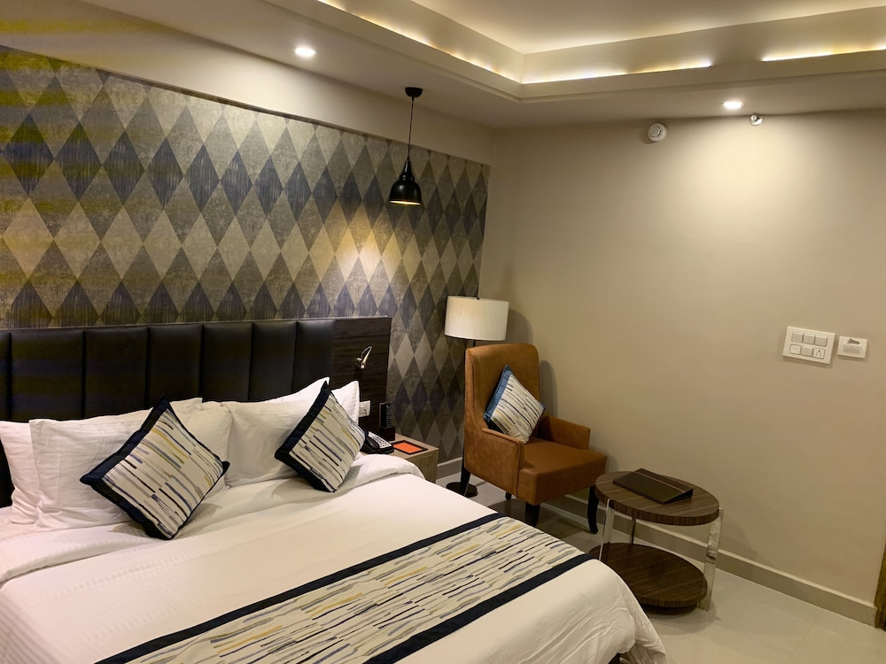 Deluxe Double Room - Photo 10