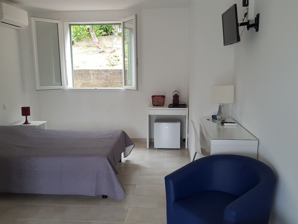 Classic Double Room photo 1