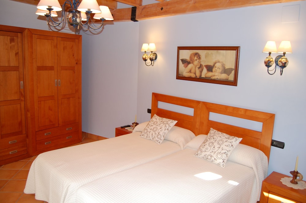 House, 4 Bedrooms, Terrace photo 3