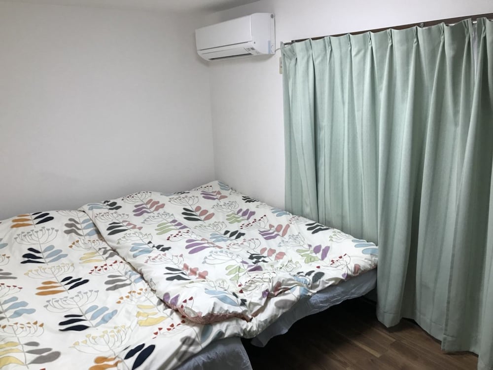 Economy Quadruple Room photo 1