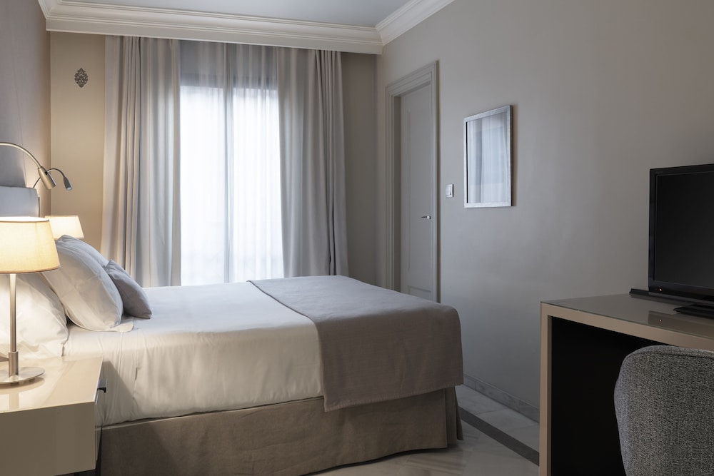 Single Room - Photo 1