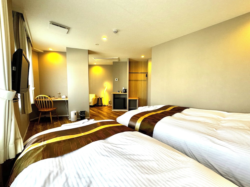 Deluxe Triple Room - Photo 1
