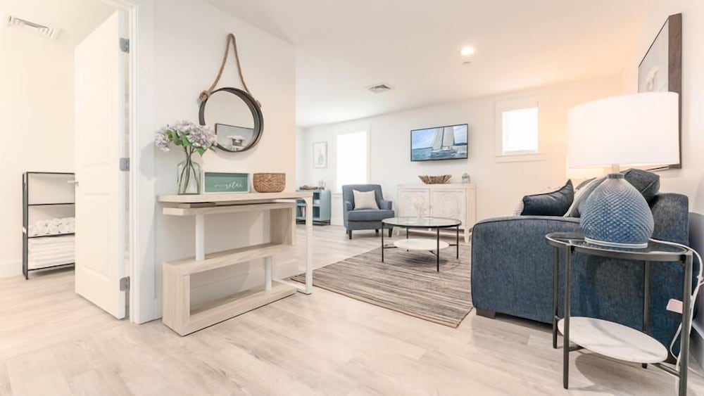 Deluxe Condo