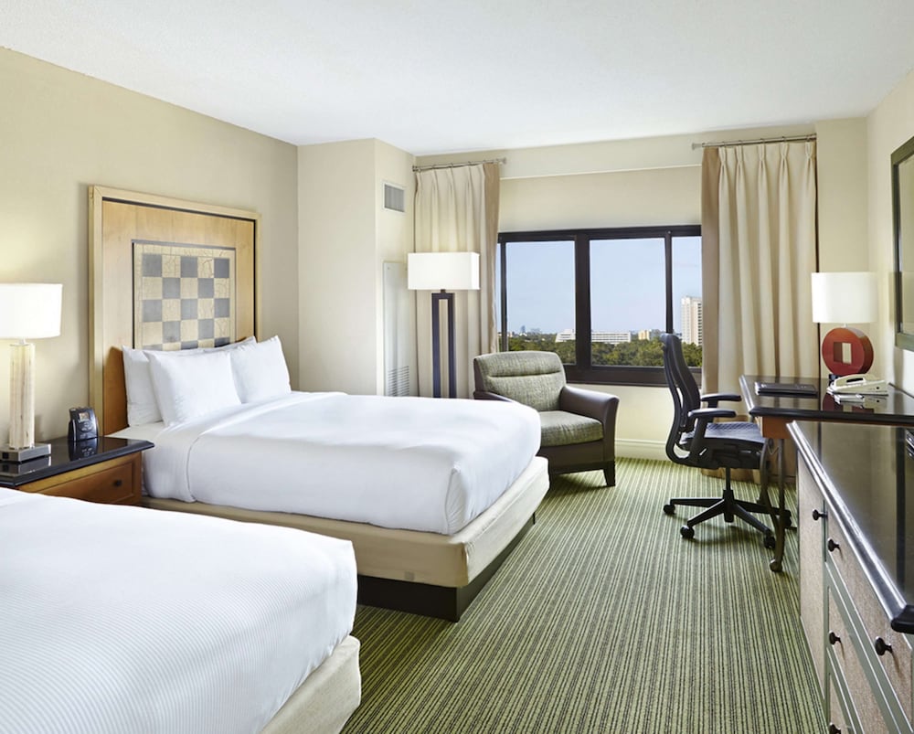 Deluxe Room, 2 Queen Beds (High Floor)