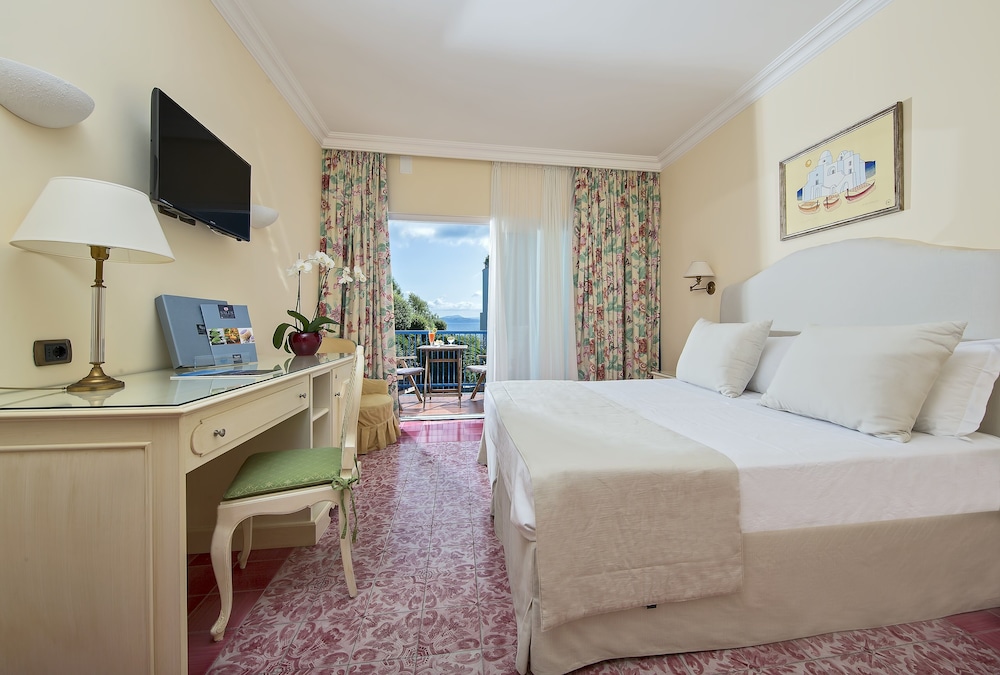 Comfort Double or Twin Room, Balcony, Sea View photo 3
