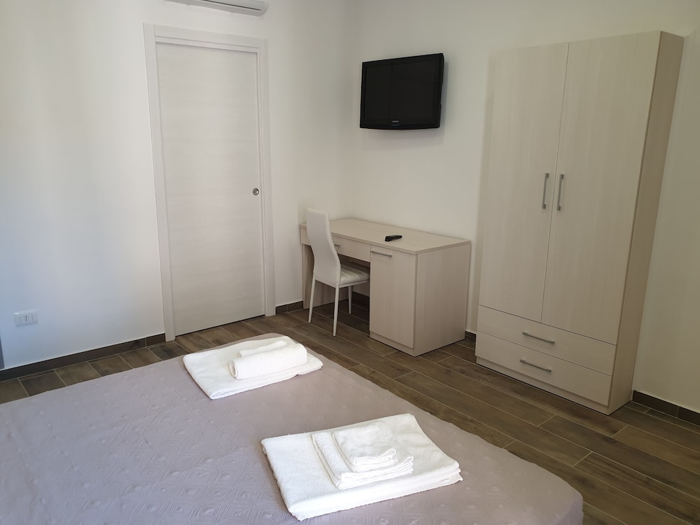 Panoramic Room, Balcony, Sea View photo 2