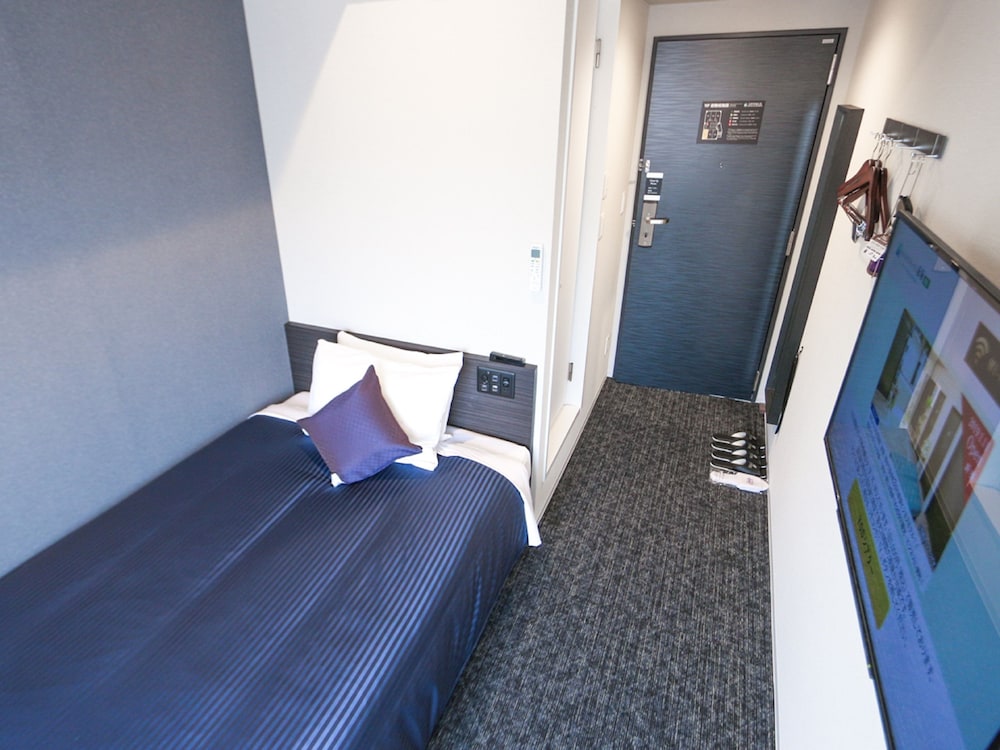 Single Room, Non Smoking (Dog Friendly) photo 2