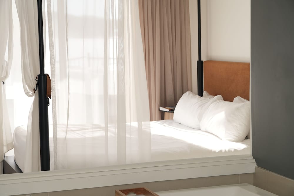 Suite, 1 King and 1 Day bed, Spa, Garden View (Émotion) photo 2