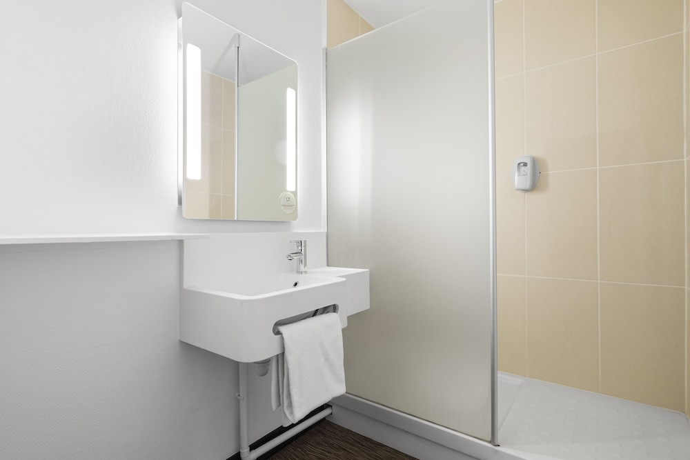 Quadruple Room, Non Smoking photo 2