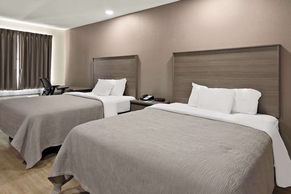 Room, 2 Queen Beds, Accessible, Non Smoking photo 3