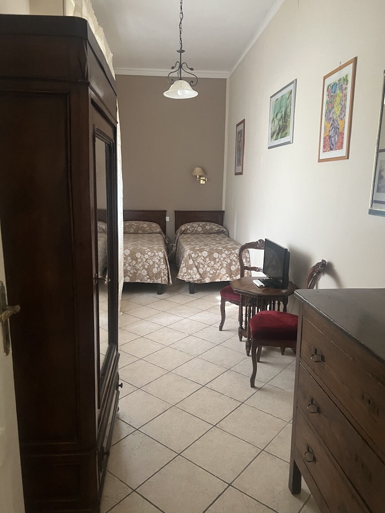 Family Apartment, Annex Building