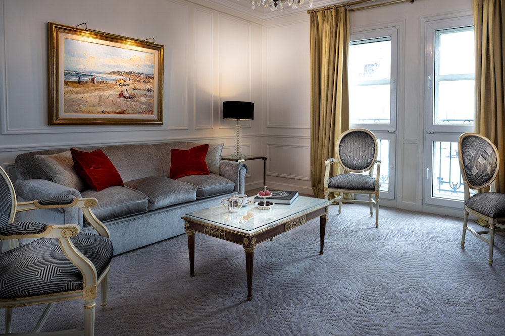 Deluxe Suite (Prestige)