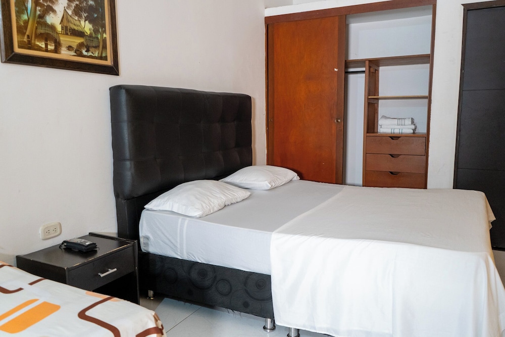 Standard Double or Twin Room photo 2