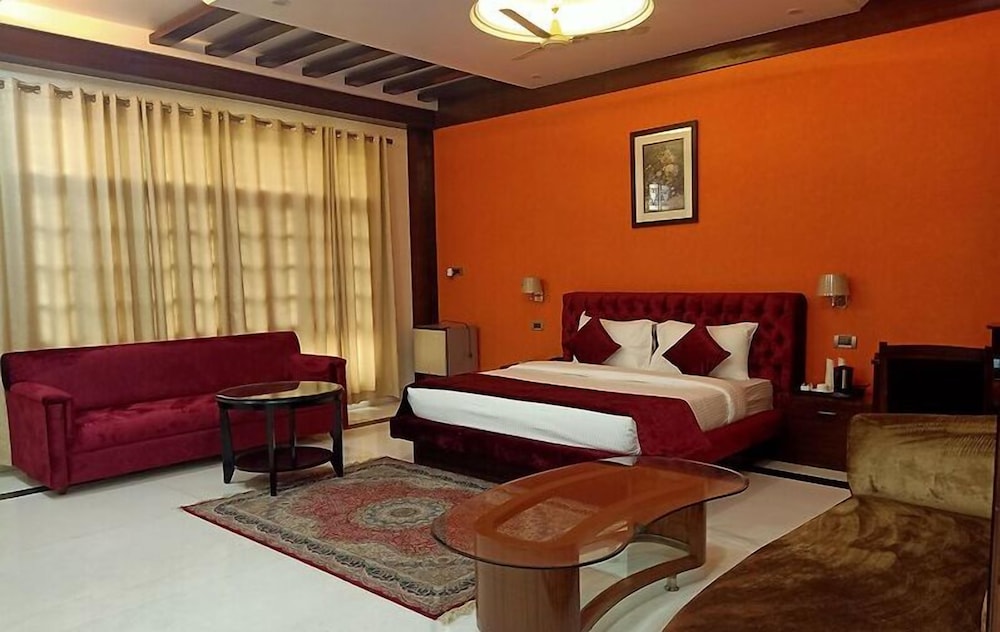Club Room - Photo 1