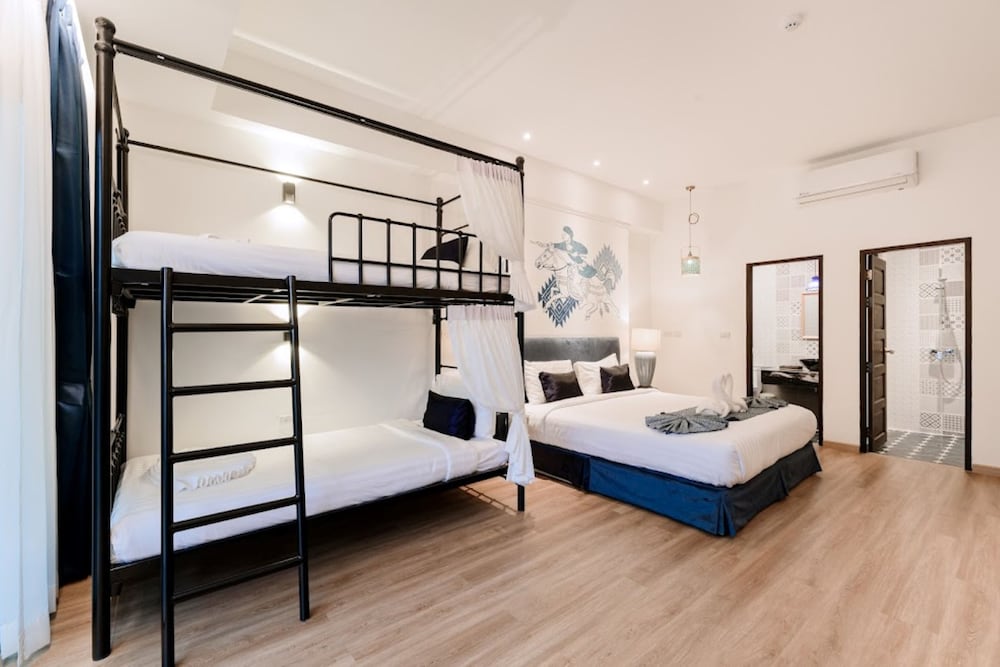 Family Quadruple Room photo 1