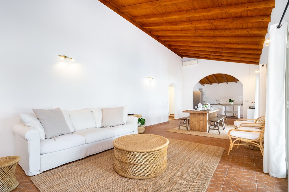 House, 4 Bedrooms, Non Smoking