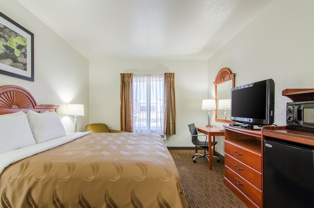 Suite, 1 King Bed with Sofa bed, Non Smoking (Upgrade) - Photo 1