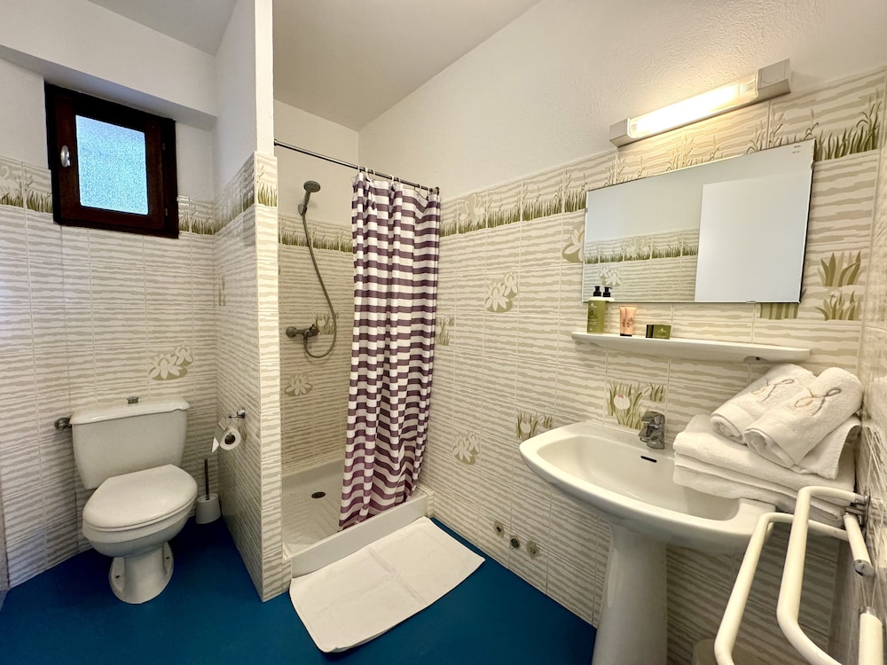 Studio, Kitchenette, Park View photo 2