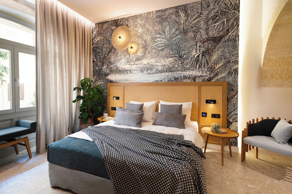 Junior Room
