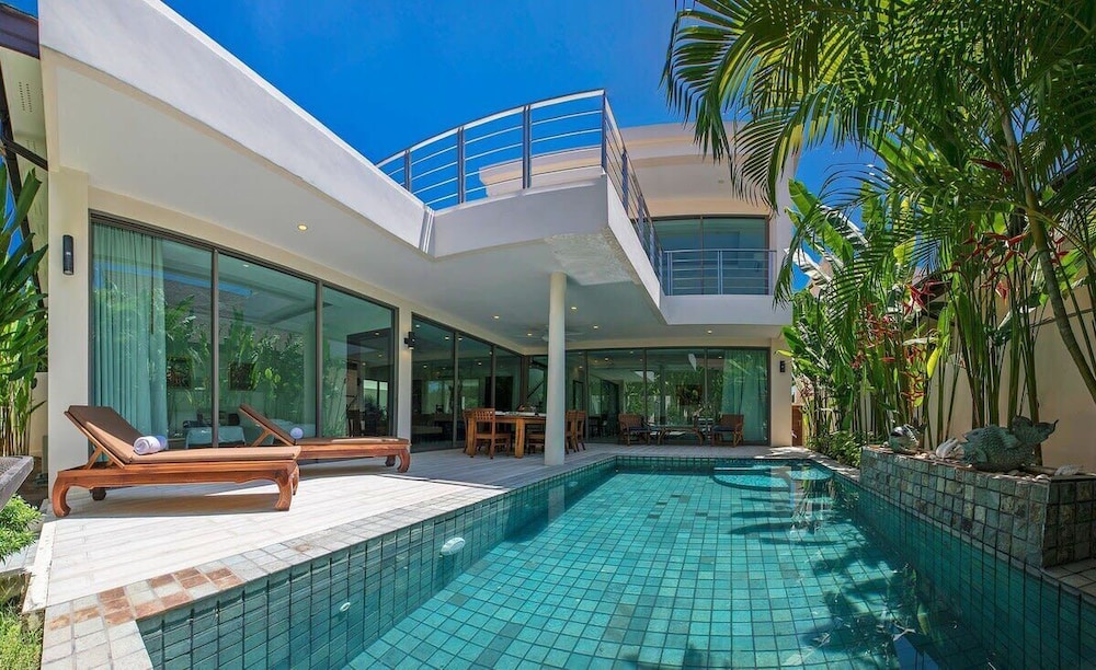 Standard Villa