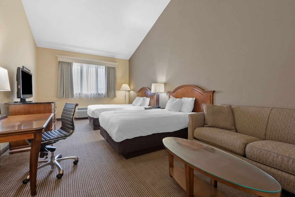 Standard Room, 2 Double Beds, Non Smoking (with Sofabed)