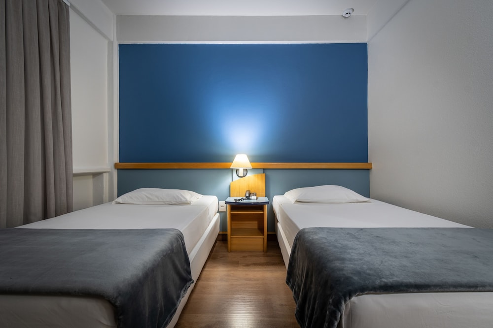 Deluxe Twin Room photo 1