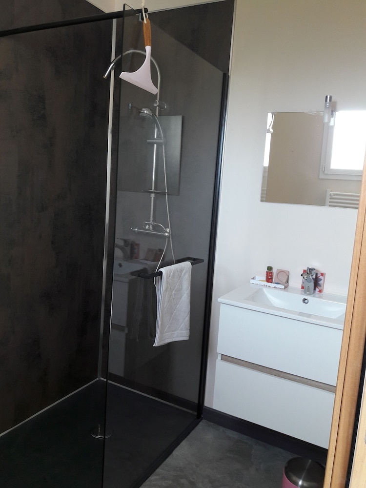 Studio, Private Bathroom photo 2