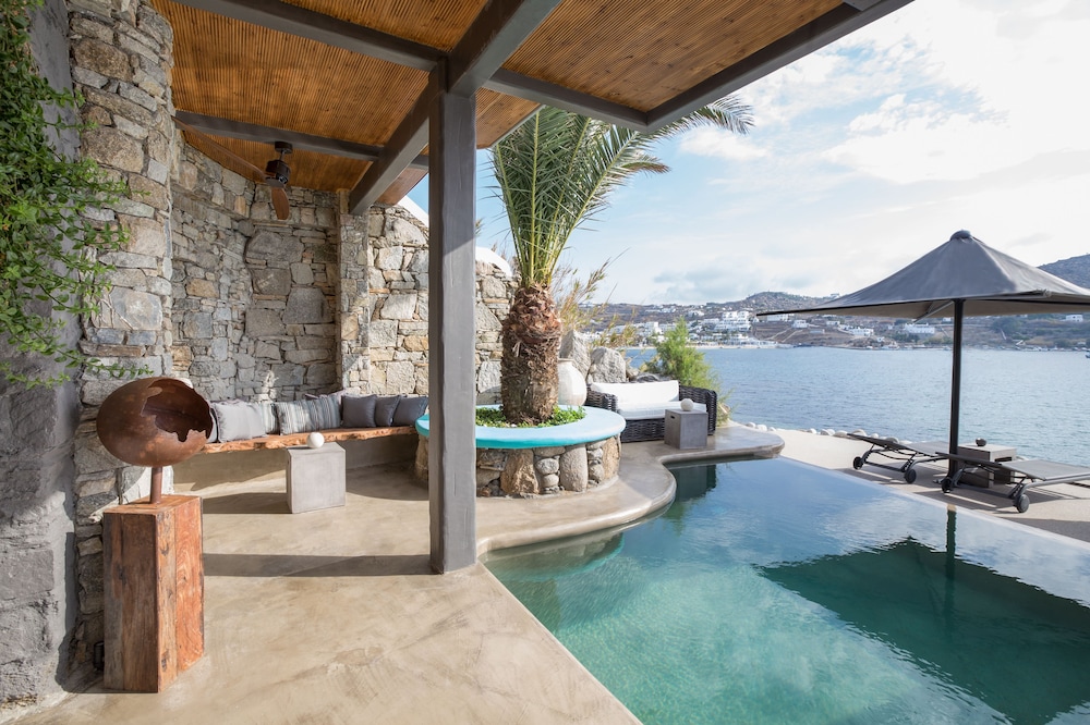 Villa Hideaway with Infinity Private Pool (2 Bedrooms) - Photo 18