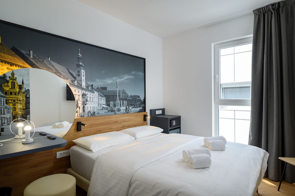 Standard Double Room, City View photo 1